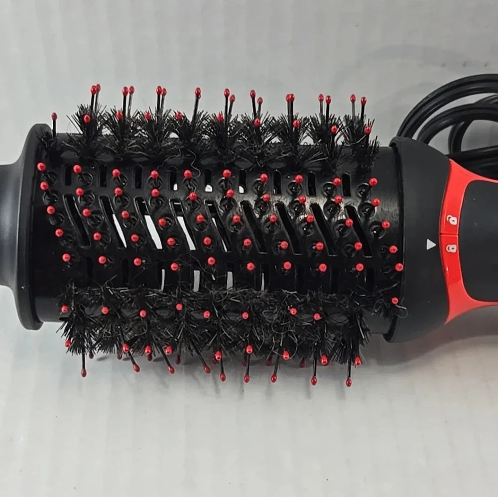 Revlon One Step Volumizer Plus Hair Dryer Styler Salon-Style Blowouts Black - Picture 8 of 9